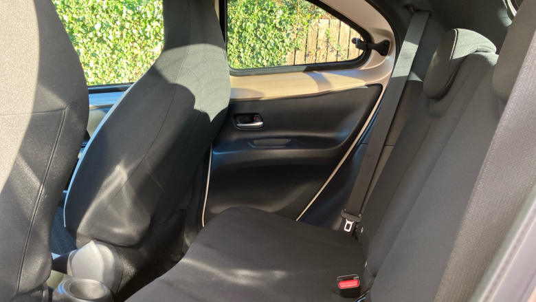 Toyota Aygo X 1.0 VVT-i Edge 5dr Petrol Hatchback